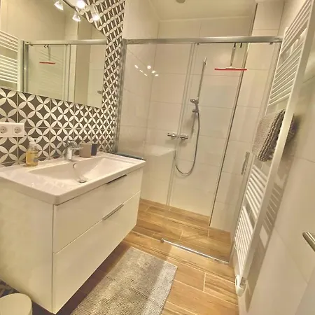 Appartement Modern Studio In Cessange *